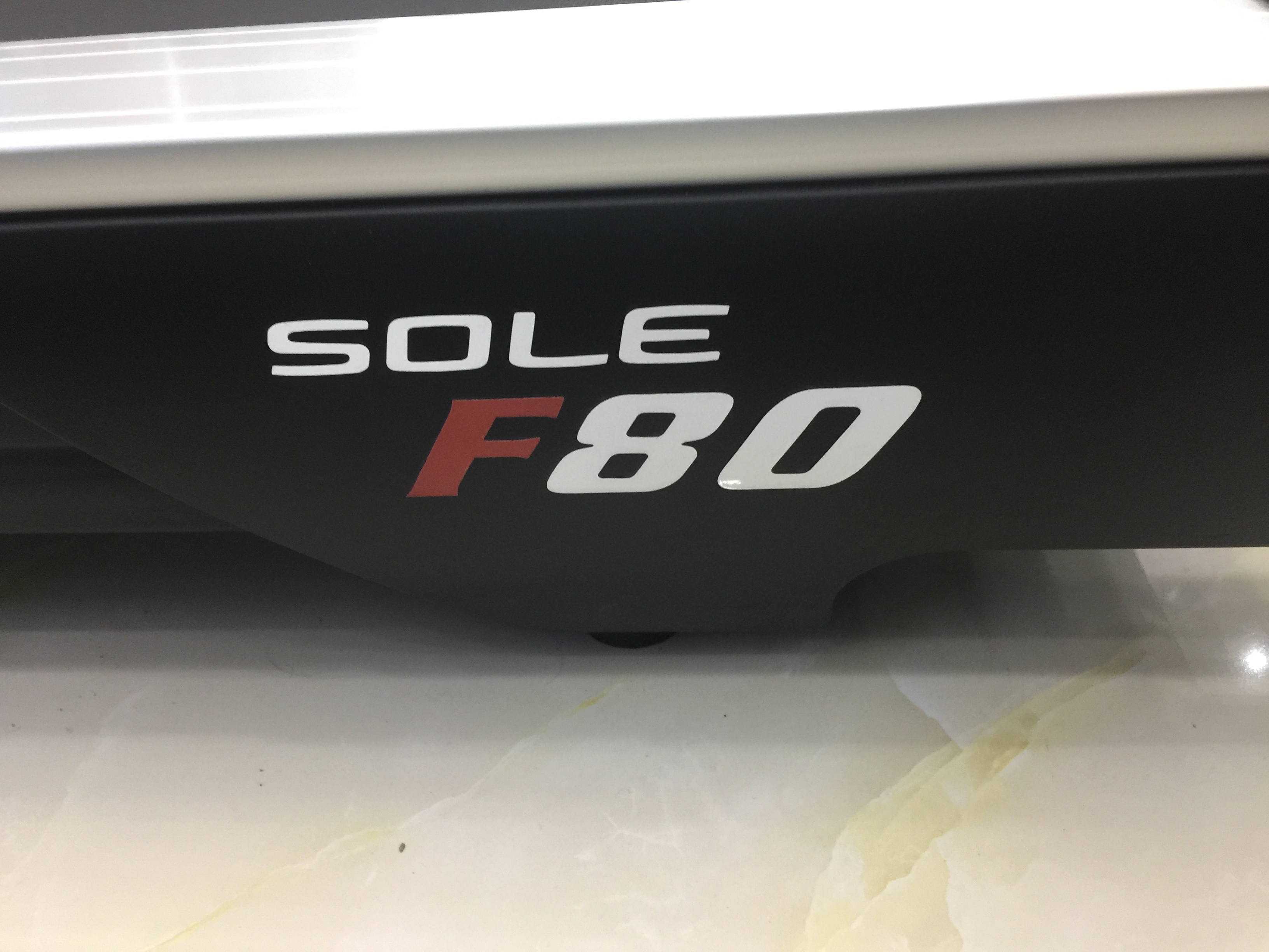 速尔跑步机f63和f80哪个更好,速尔f80pro跑步机怎么样