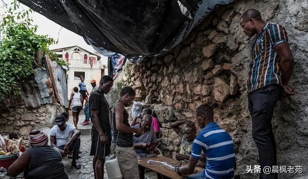 分析海地总统被刺原因,海地总统遇刺前求助苦等10分钟