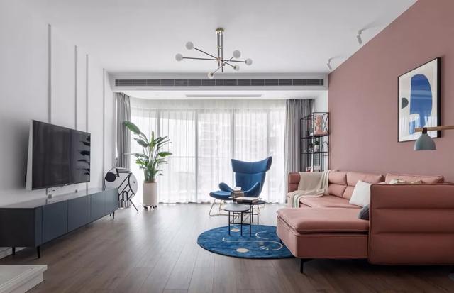 中央空调放在客厅什么位置,客厅中央空调出风口的最佳位置