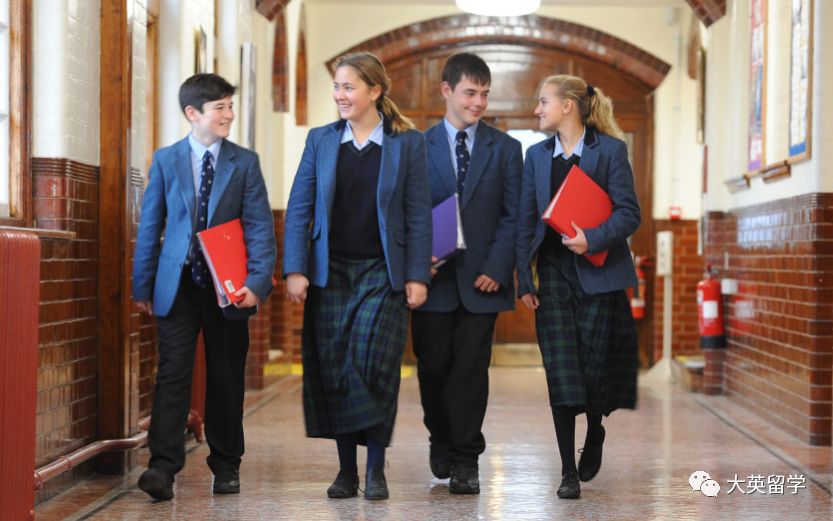 鑻卞浗鐣欏鑰冭瘯ukiset,鑻卞浗浼︽暒鏍肩憺钀ㄥ瀛﹂櫌