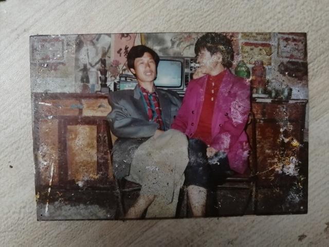 洞房闹婚的搞笑事件,奇葩婚俗之闹洞房