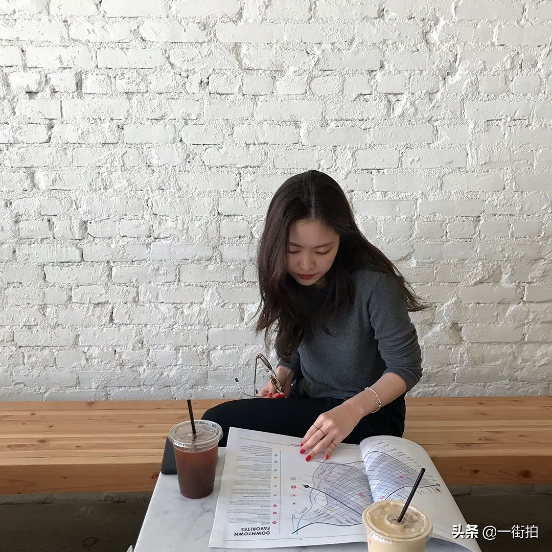 孙娜恩西装短裤,孙娜恩私服穿搭