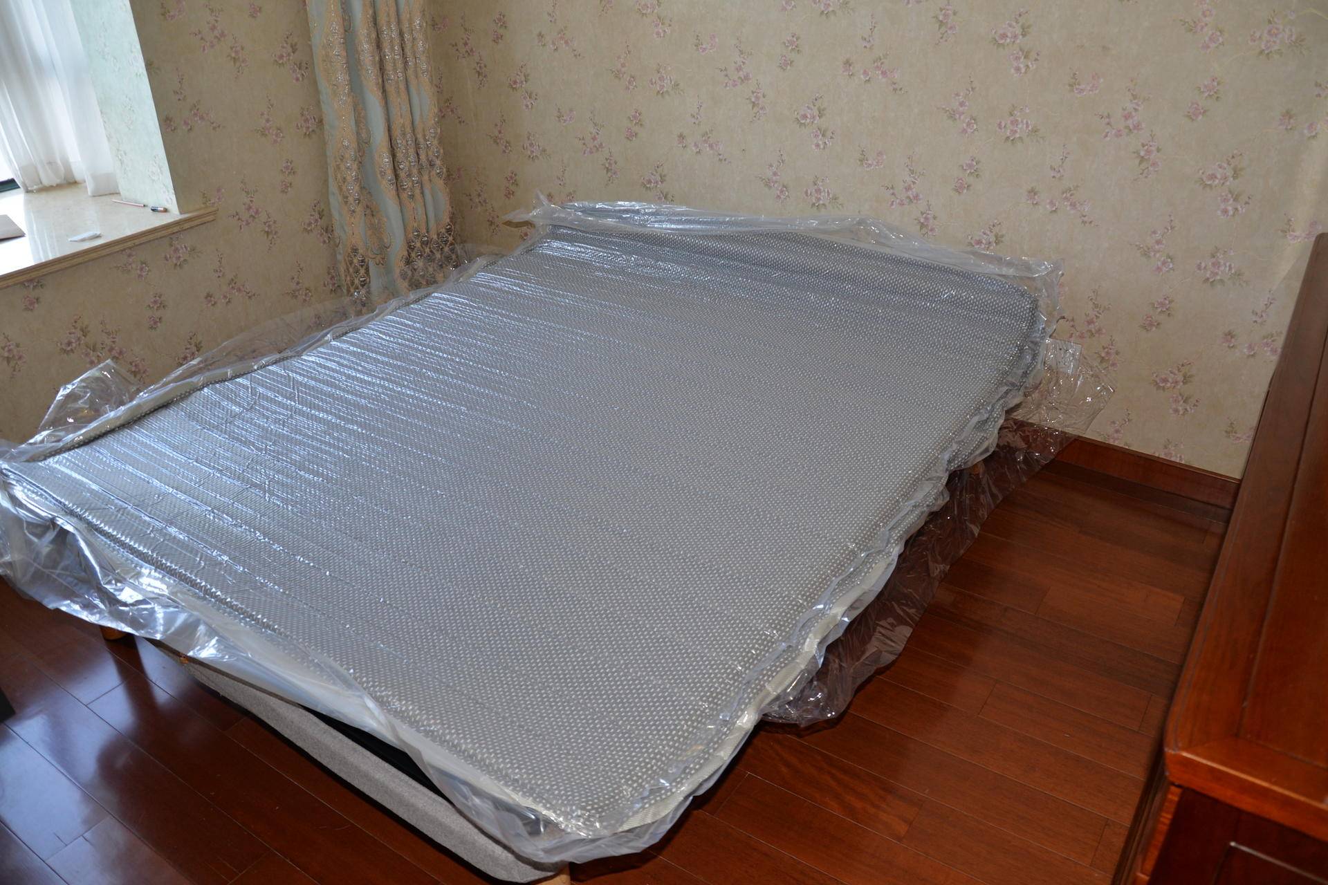 解锁萌娃新姿势,8h电动智能床评测