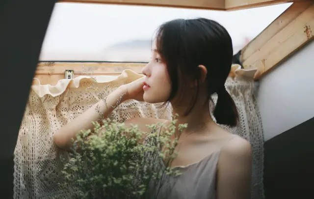 晚上和女生聊天的话题大全,晚上和女孩子聊天怎么开场语