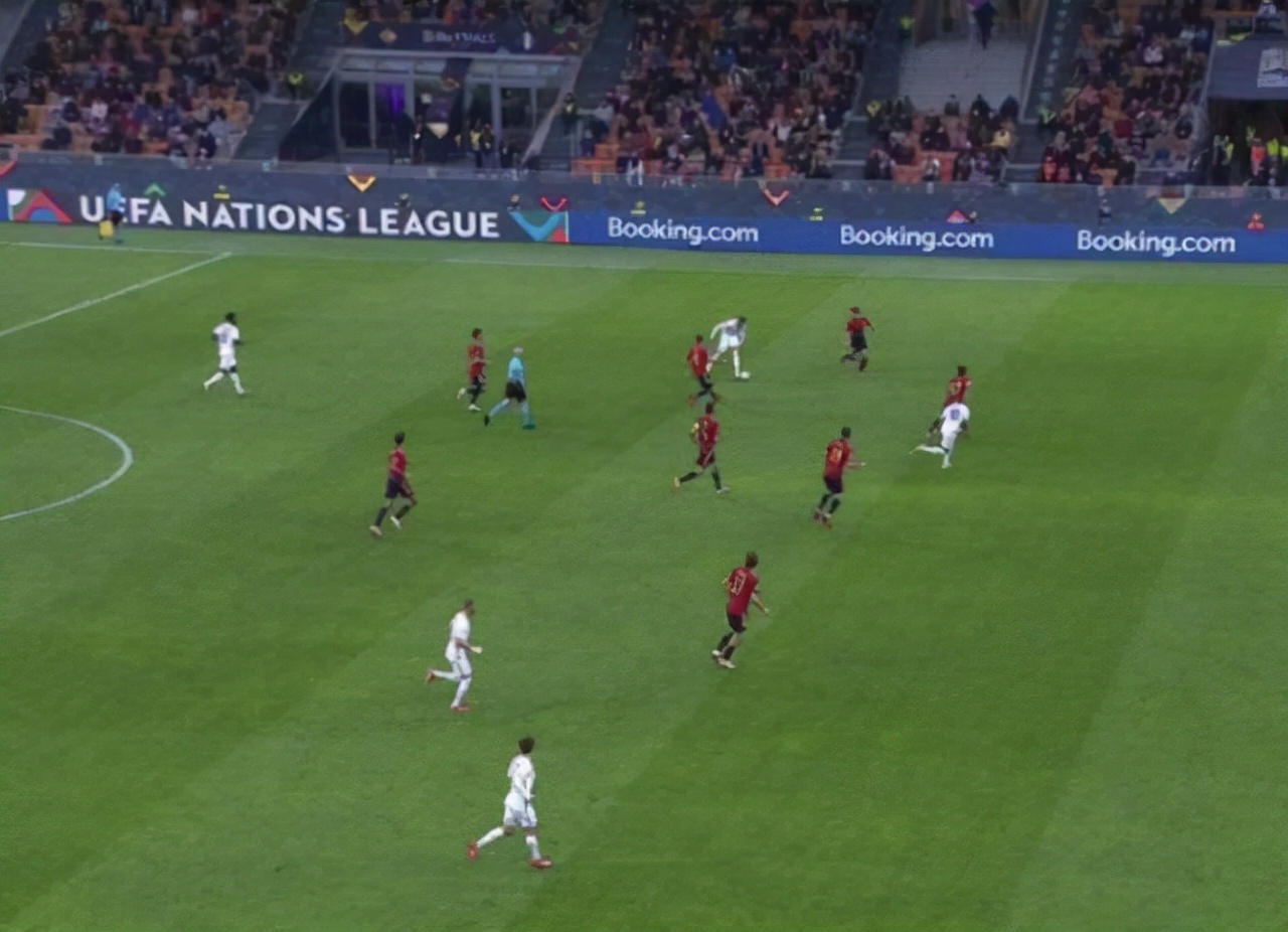 看内马尔颜值,巴西队内马尔行走的荷尔蒙