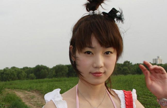 被搜索65万次，裸模*筱雨张**：为了自己的梦想愿意奉献一切