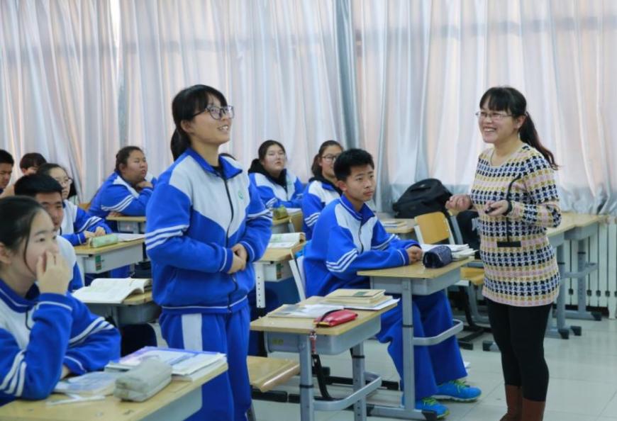 宁愿两三千坐办公室也不进厂,宁愿当苦力也不坐办公室