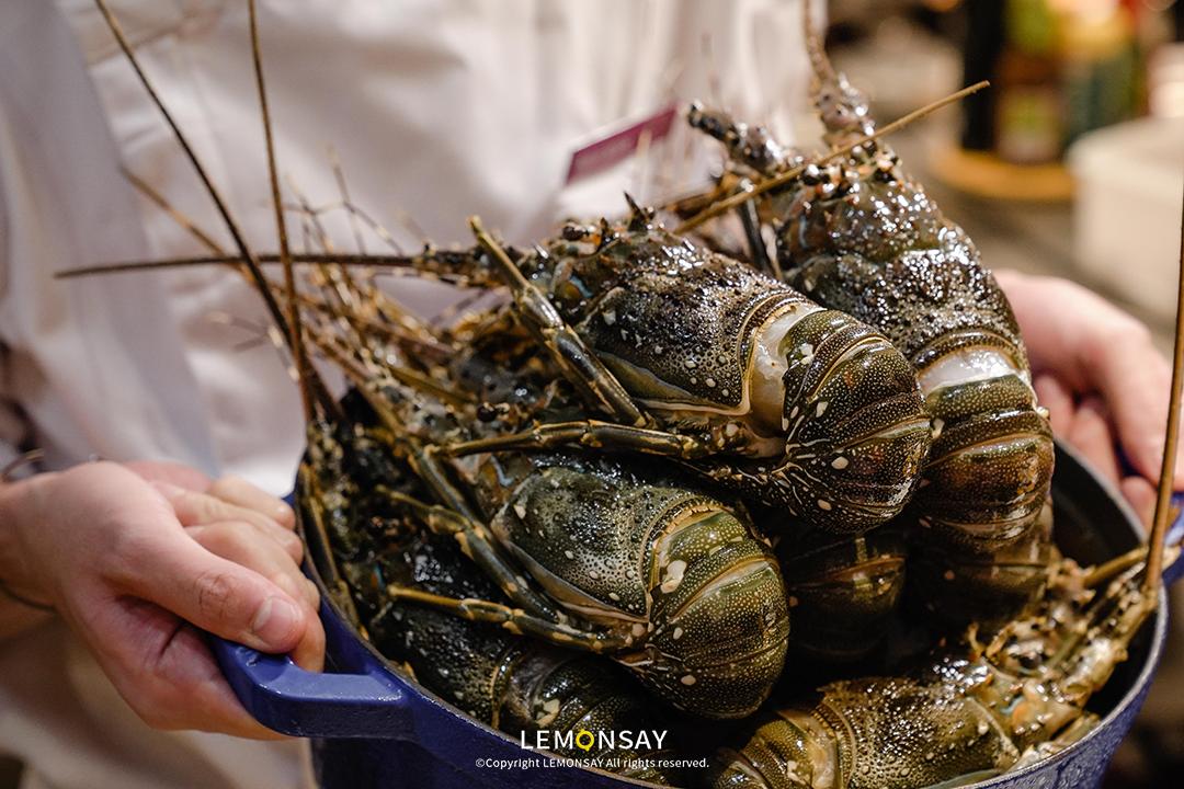 深圳海边观景酒店,深圳高层酒店窗外夜景