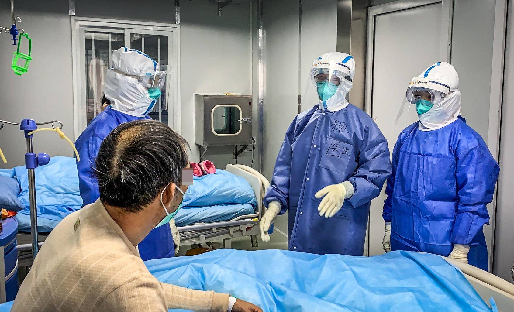 白衣作战袍，用爱守护“宁”