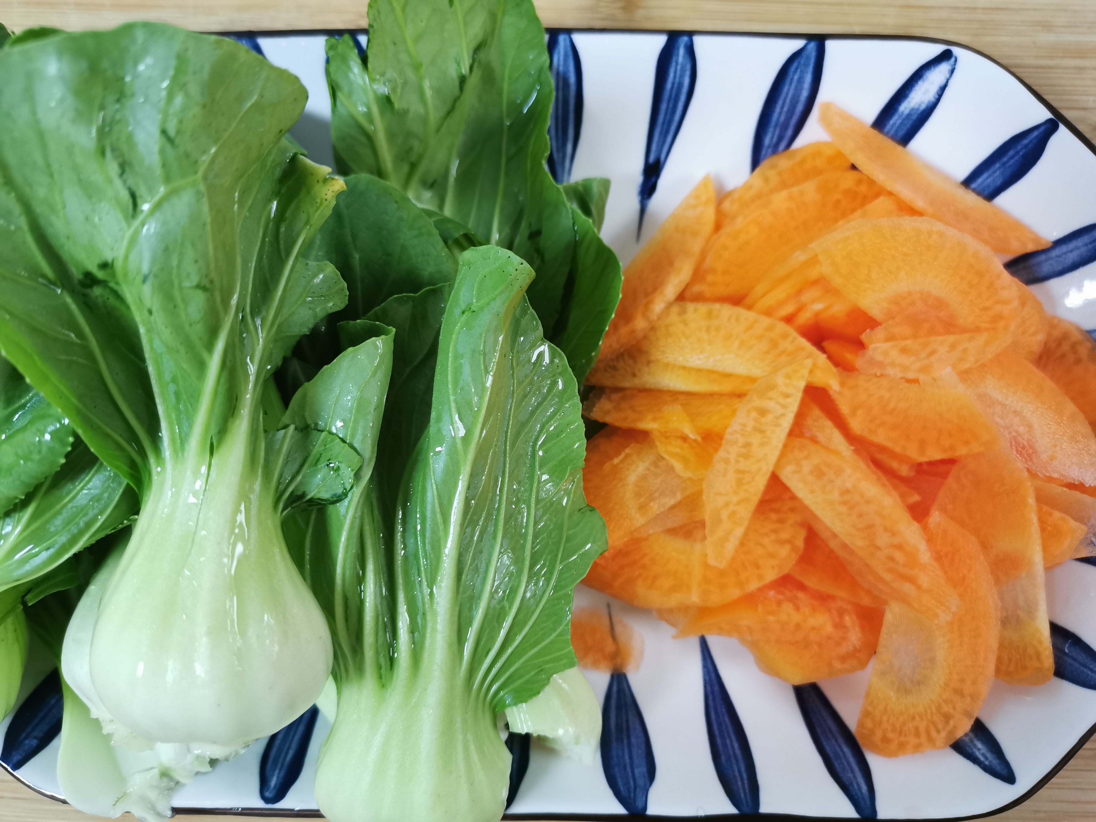 天冷最爱吃下饭菜,冬天特别爱吃的油菜尖