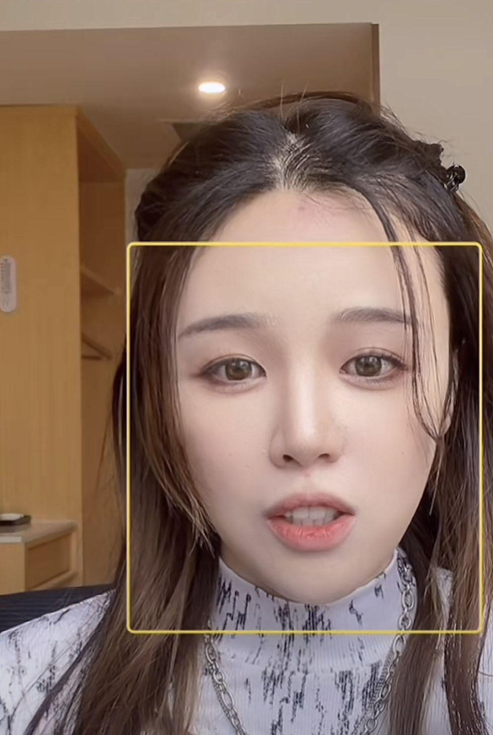 网红猫猫子直播自杀的原因揪心！因网友怂恿才逞强喝下农药