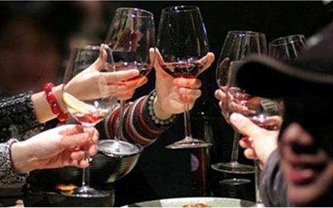 子宫肌瘤乳腺增生不能吃哪些食物,乳腺增生乳房囊肿忌讳哪些食物