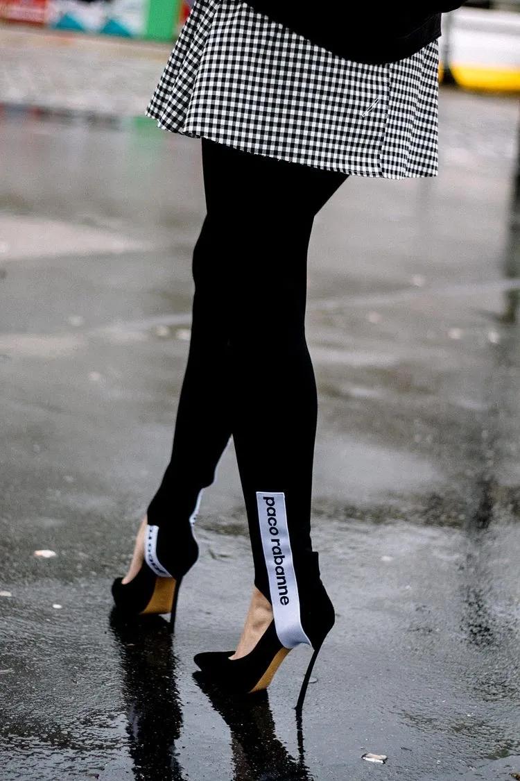 被嫌弃的踩脚裤翻身了！今年正当红