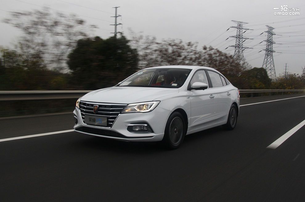 荣威i51.5t驾驶体验,荣威i5的1.5l发动机压缩比