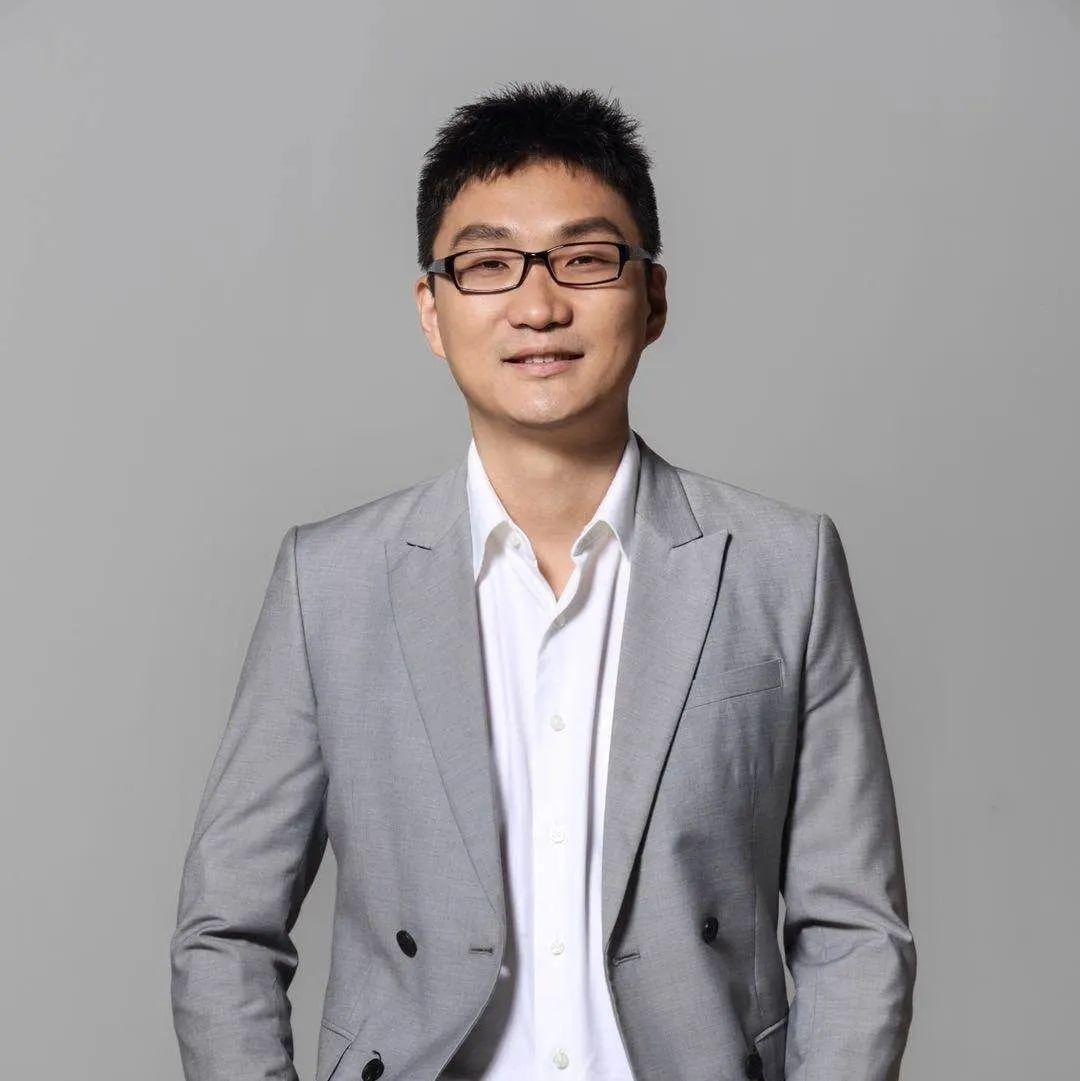 上海首富黄峥功成身退,拼多多黄峥功成身退成商界传奇