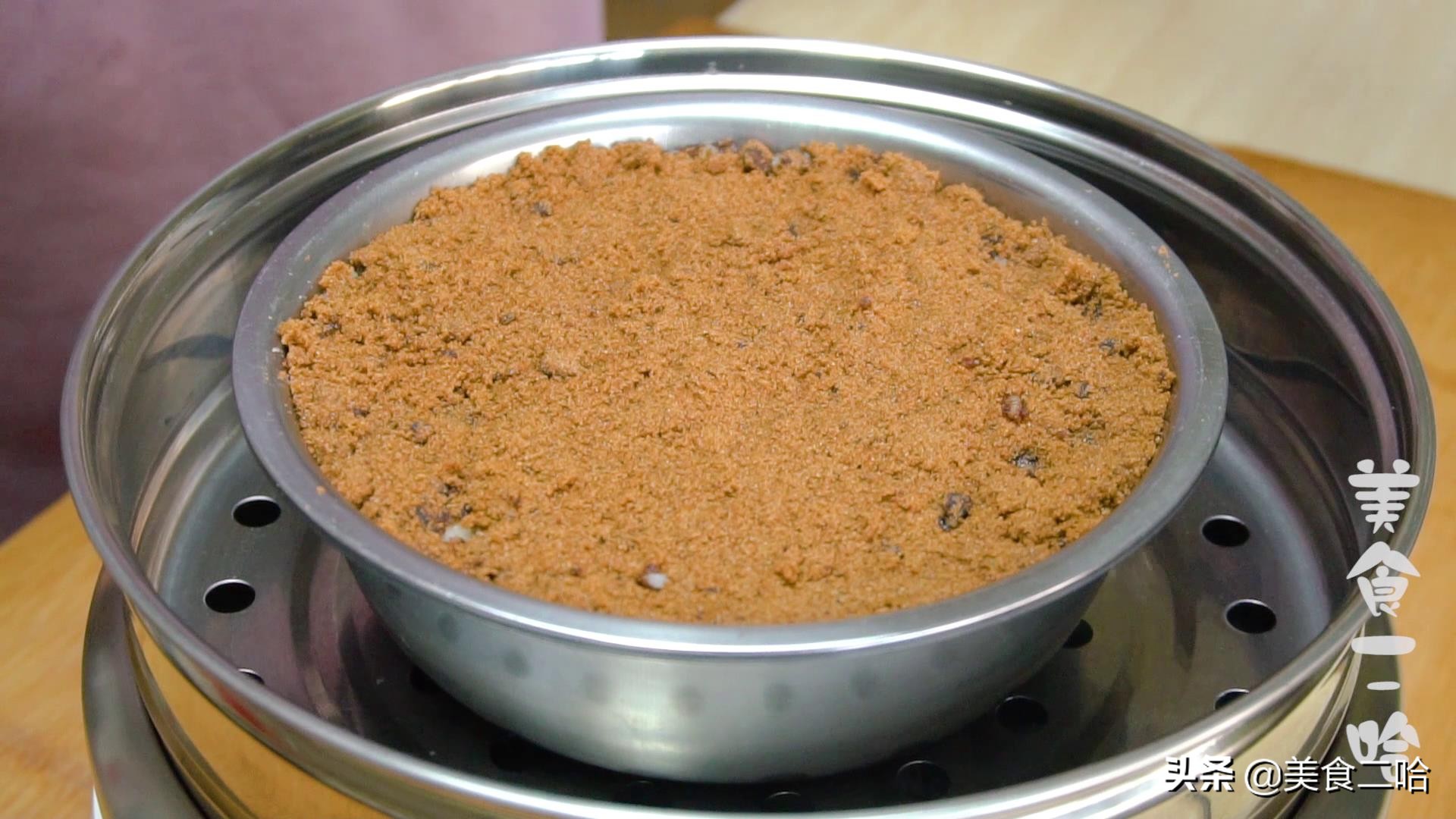 用电饭煲蒸咸糯米干饭怎么弄好吃,在家自己怎样蒸糯米糕