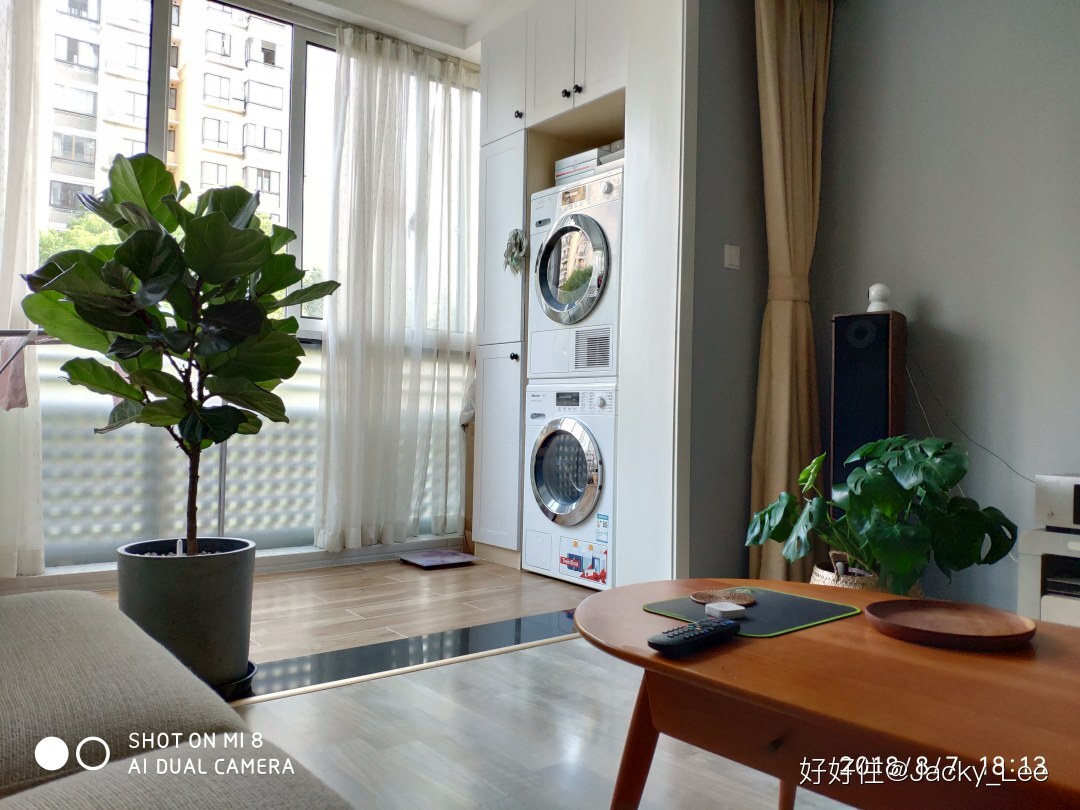 怎么打造一个科技感满满的卧室,如何打造一个满满科技感的家