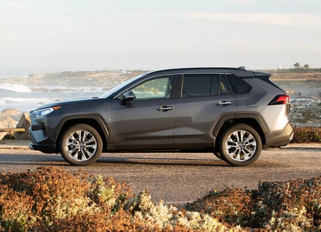 奔赴香港实测：这应该是最值得入手的RAV4！