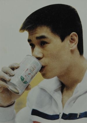 健力宝创始人李经纬大败局,健力宝创始人李经纬追悼会