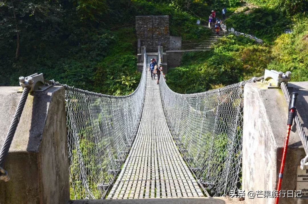 尼泊尔旅游遇到中国人,尼泊尔探险夫妻