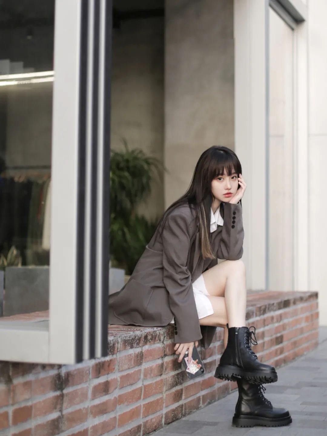 胖mm粗腿马丁靴冬季加绒羊羔绒,今年最火的中筒靴粗腿圆头马丁靴