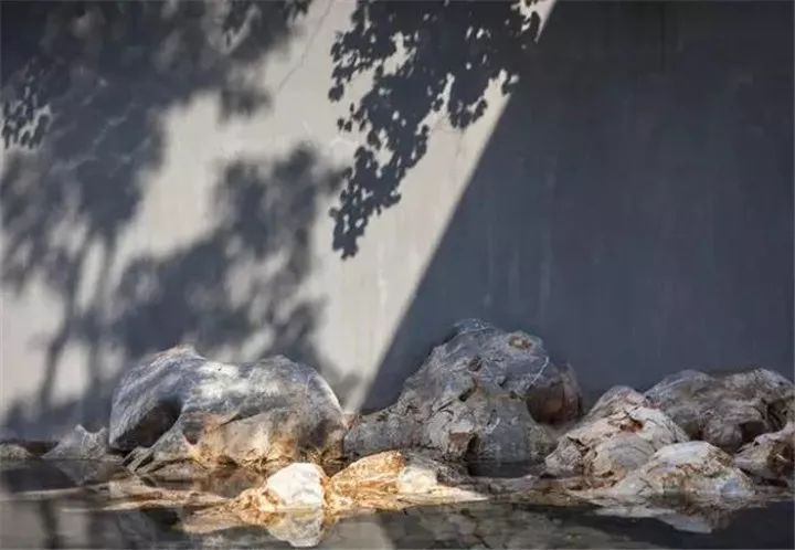 庭院置石风水图,庭院置石风水布局