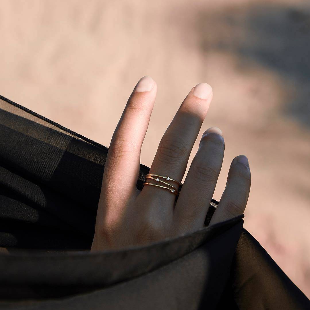 有时候质感就体现在小小的配件上，一件可以陪你穿梭日常的珠宝