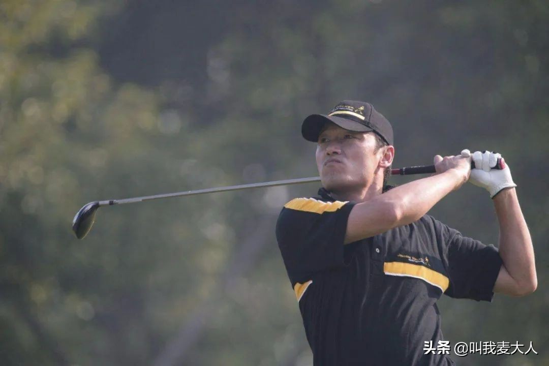 杨康戚美珍怎么相识的,杨康和老婆照片