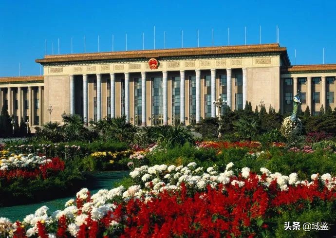 人民大会堂——故宫之外的另一座艺术品宝库