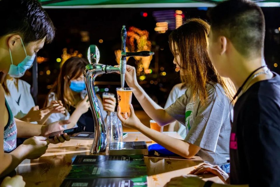 广州快闪啤酒集市,广州快闪街舞