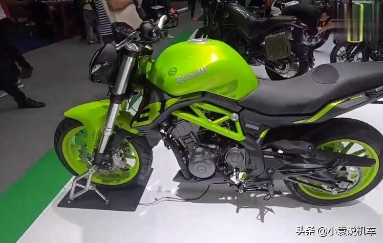 黄龙300机车,街车摩托车入门推荐黄龙300