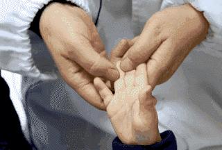 小儿推拿21种手法，轻松搞定几种常见病，动图来了，收藏好了