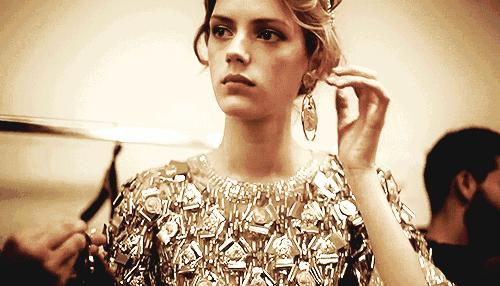 因为穿得太丑被淘汰,因为穿的好看而不被尊重