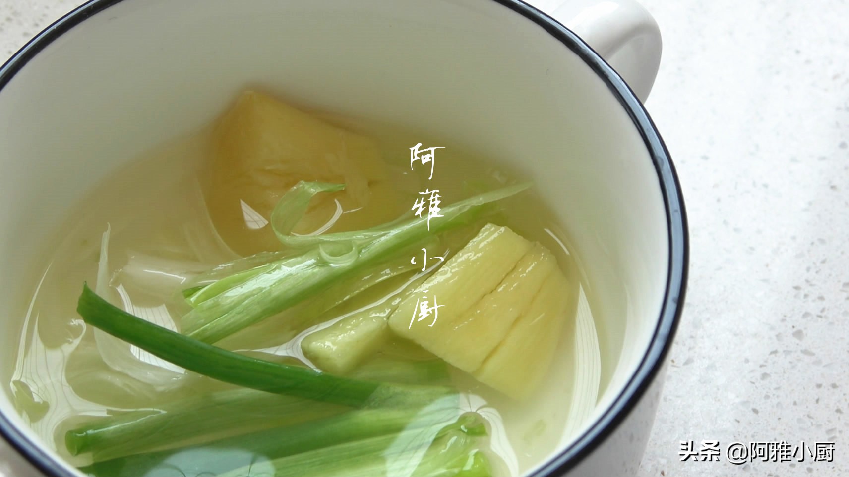 包子的家常做法，方法简单实用，雪白饱满不塌陷，步骤详细讲解