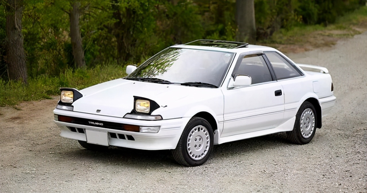 丰田ae86秋名山高燃,丰田ae86秋名山飙车视频