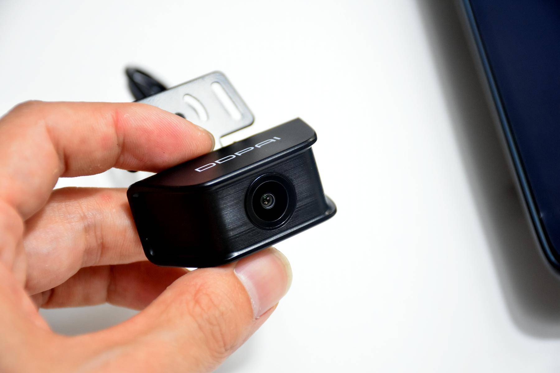 安装后视镜标准化操作,加装流媒体后视镜的安装操作方法