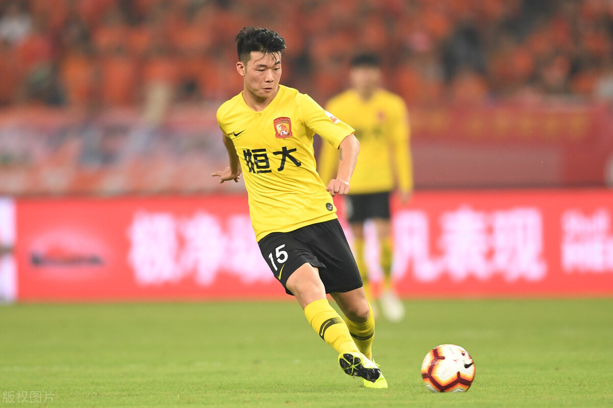 普通人如何才能进入足球国家队,普通人如何当足球运动员