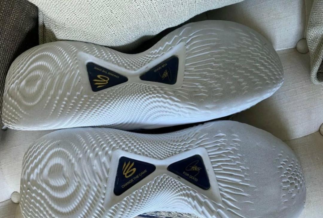 库里9中底结构图,库里9代曝光