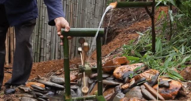 【设计篇】61岁中国大爷火爆外媒！“玩”木头让上亿老外看傻眼！