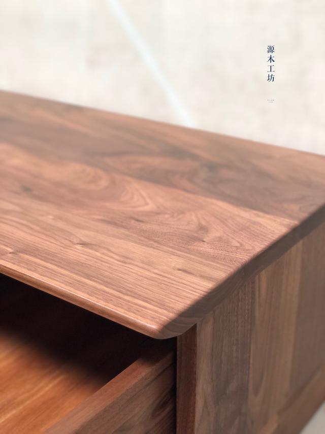 “拼一脸的缤纷染一屋的色块做最精彩的自己”原木家具最百搭