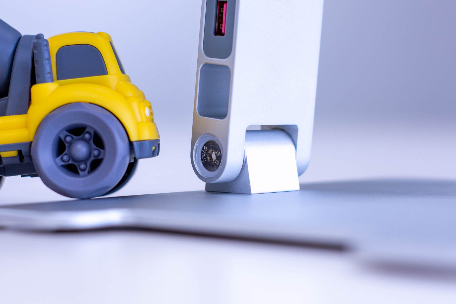 无级调节笔记本支架,笔记本高度调节支架测评