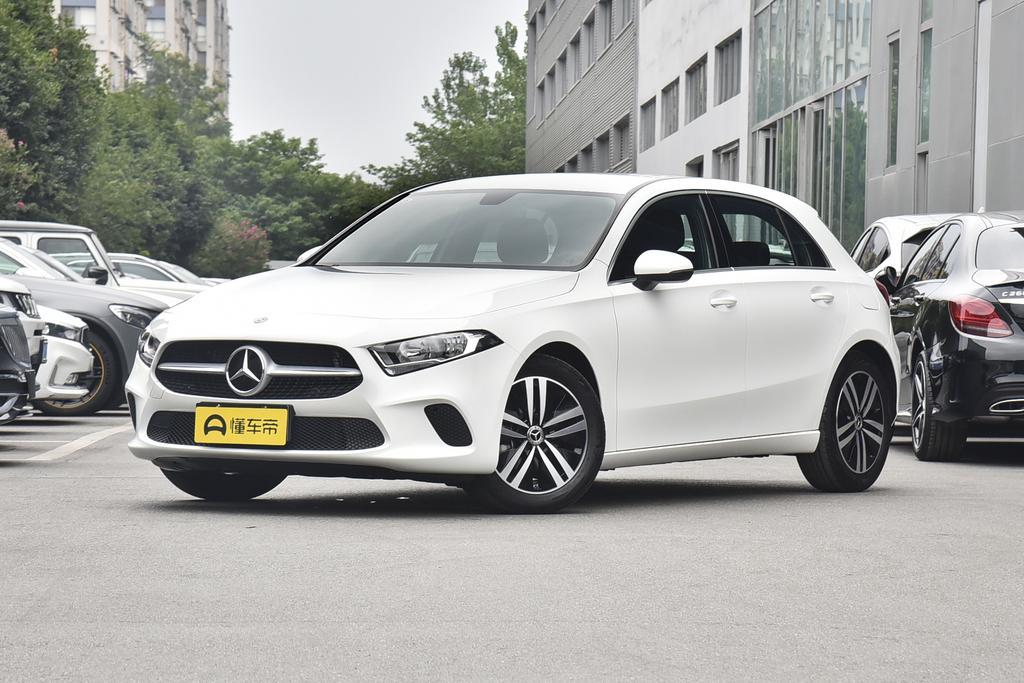 最新奔驰a180两厢落地价,最新2023款奔驰a180l落地价