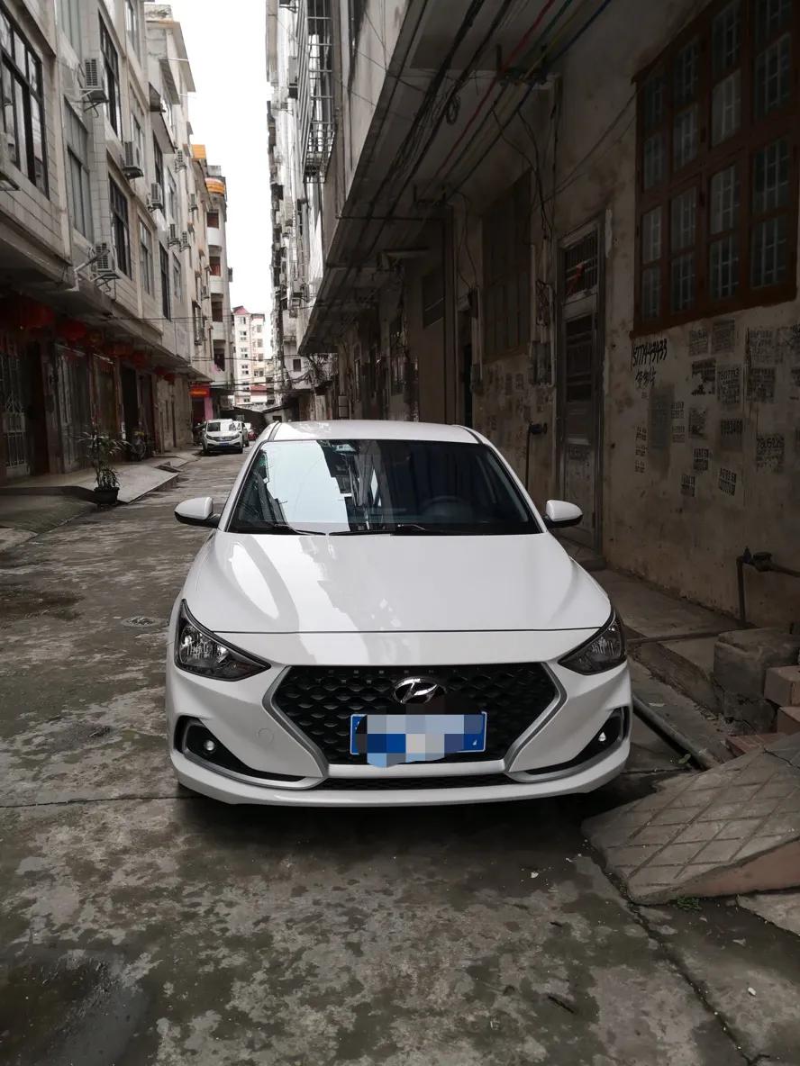 30岁了选择轿车还是suv,30岁第一辆车轿车还是suv