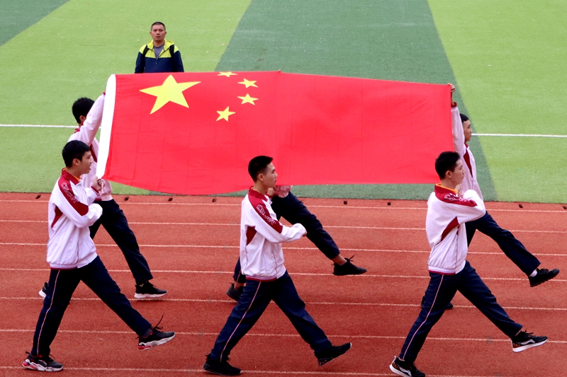 预备，跑！看柳江少年驰骋运动赛场