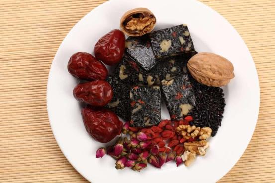 阿胶饮料的正确使用方法,阿胶原浆的正确使用方法