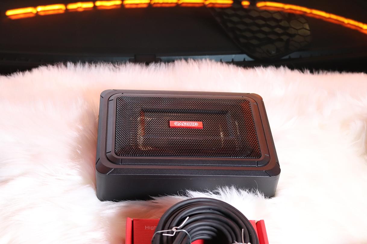 深圳汽车音响改装效果试听,深圳速腾汽车音响改装