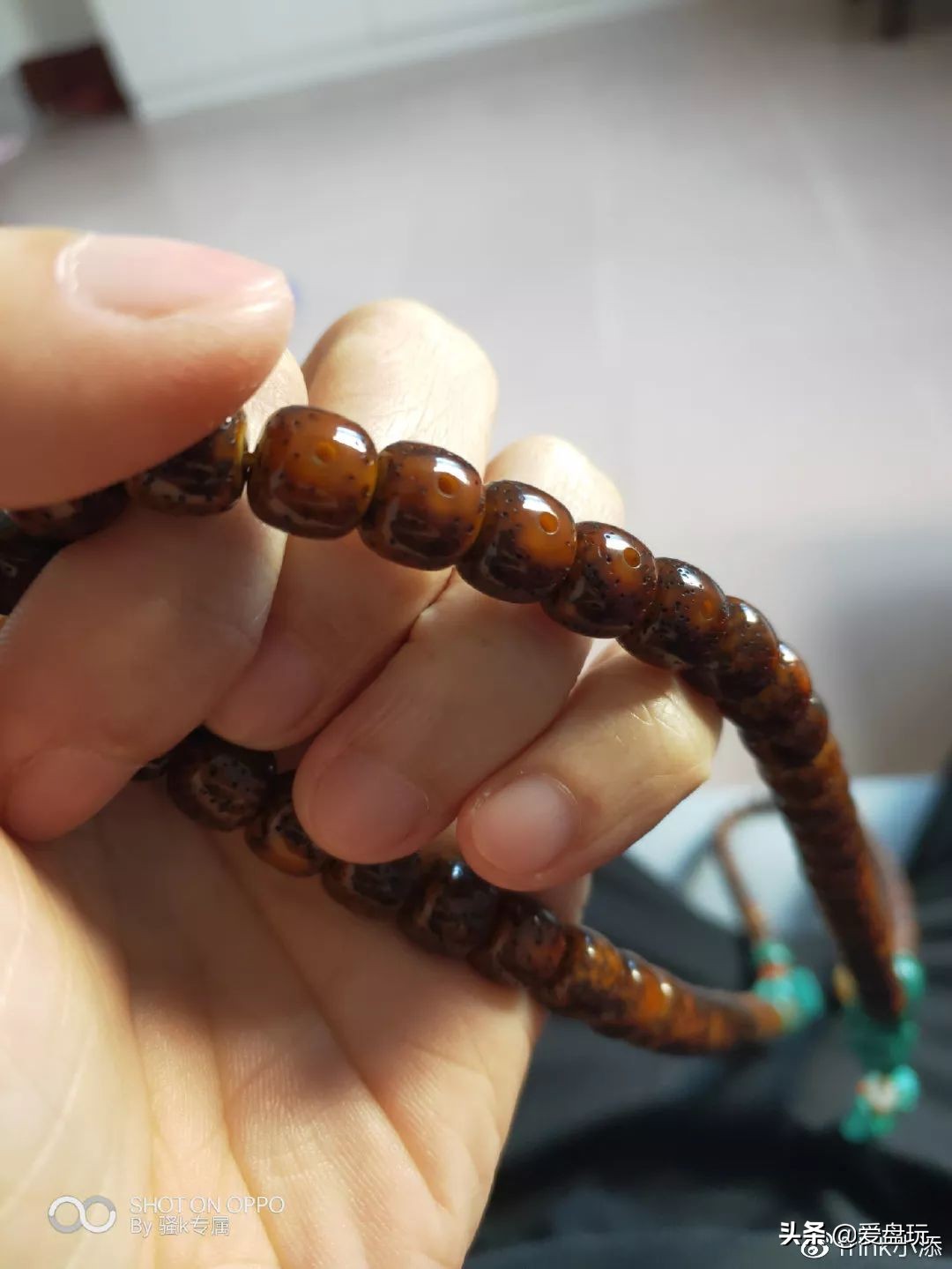 包浆和玻璃底有什么区别,真正的压花玻璃