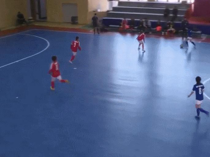 五人制篮球裁判哨声及手势,五人制裁判手势图