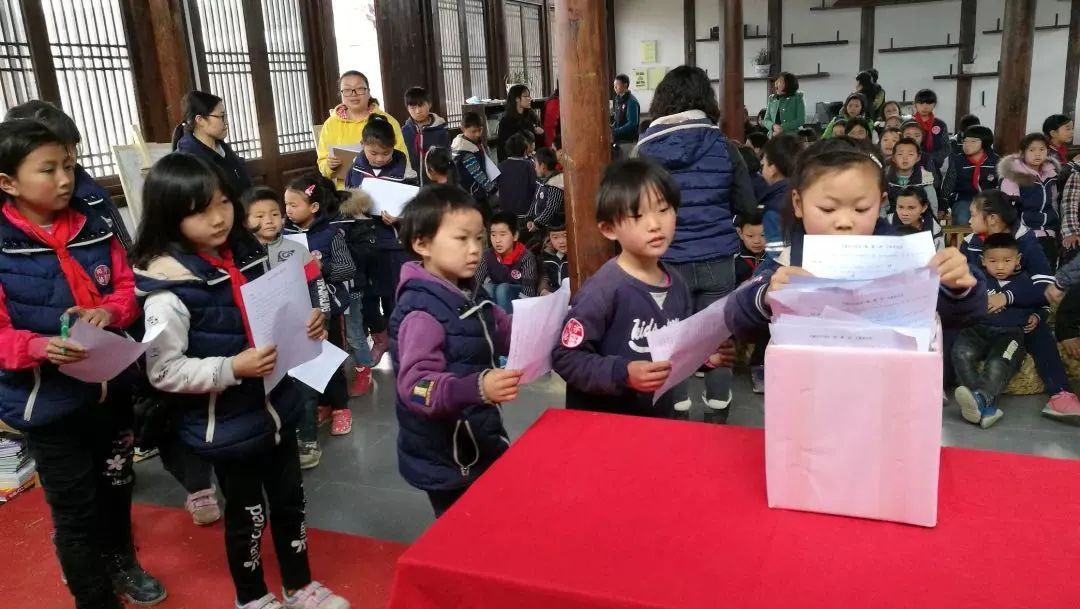 这所大山里的未来学校，破解了我们对于教育创新的认识误区