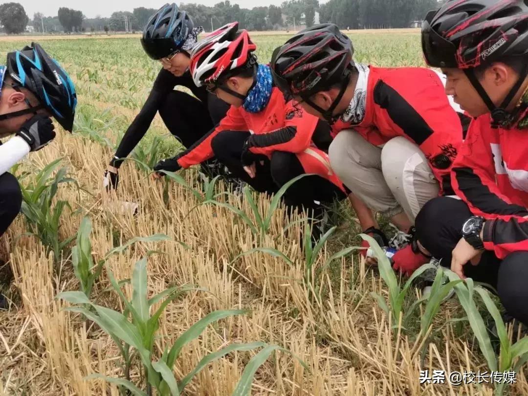 80后老师带11名毕业生骑行1800公里,家长被气住院,有人流泪